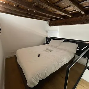  Apartamento Casa Cappellari Design A Campo De' Fiori Italia